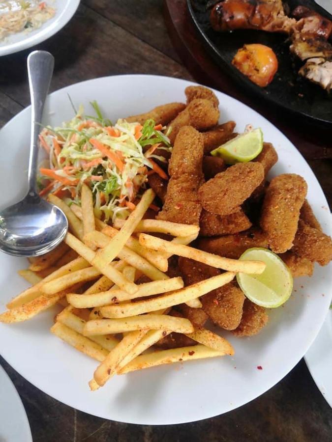 נגומבו Freedom Inn מראה חיצוני תמונה