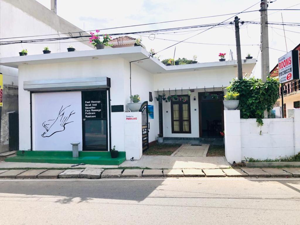 נגומבו Freedom Inn מראה חיצוני תמונה